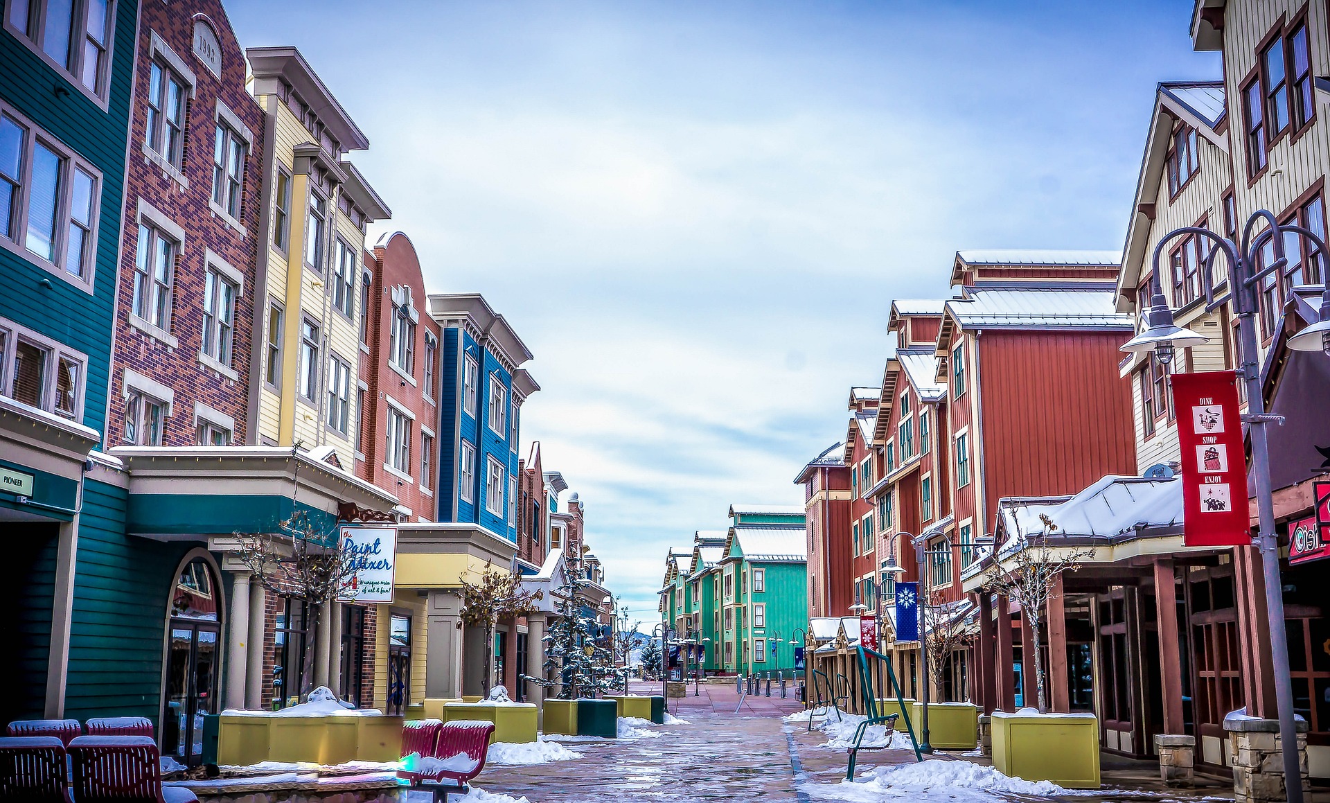 Main Street offers plenty of Park City activities to enjoy.